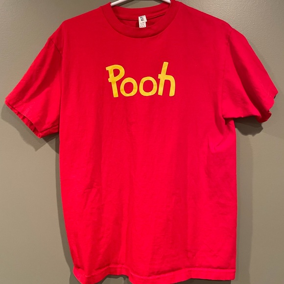 ✨👻Winnie the Pooh Red Shirt - Picture 2 of 6